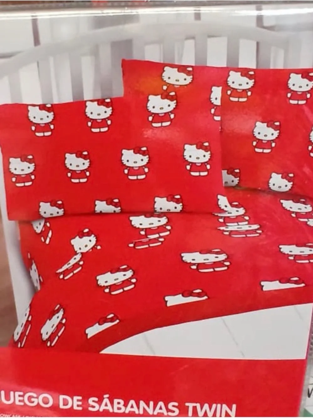 Hello Kitty Red and White Twin Sheet Set